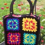 granny-square-pucker-purse-9